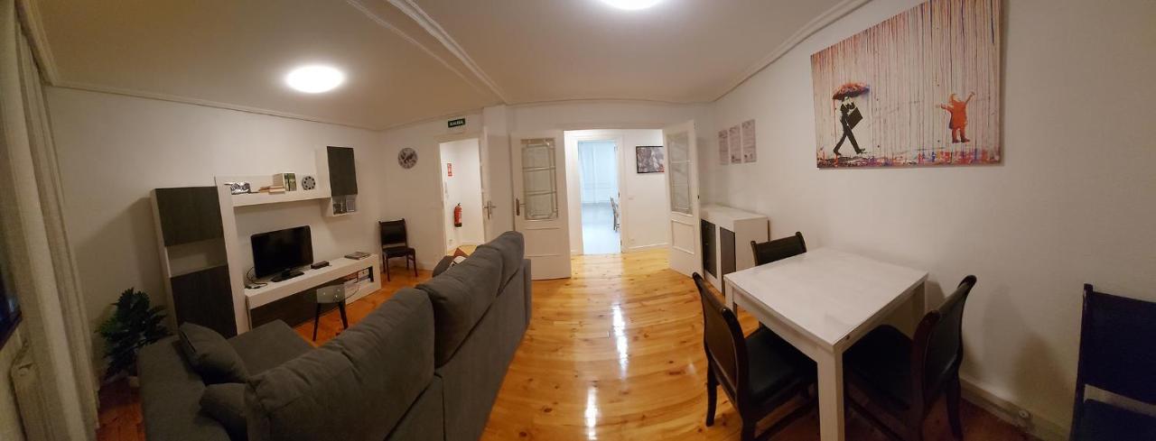 Apartamento Saioa Pamplona Bagian luar foto