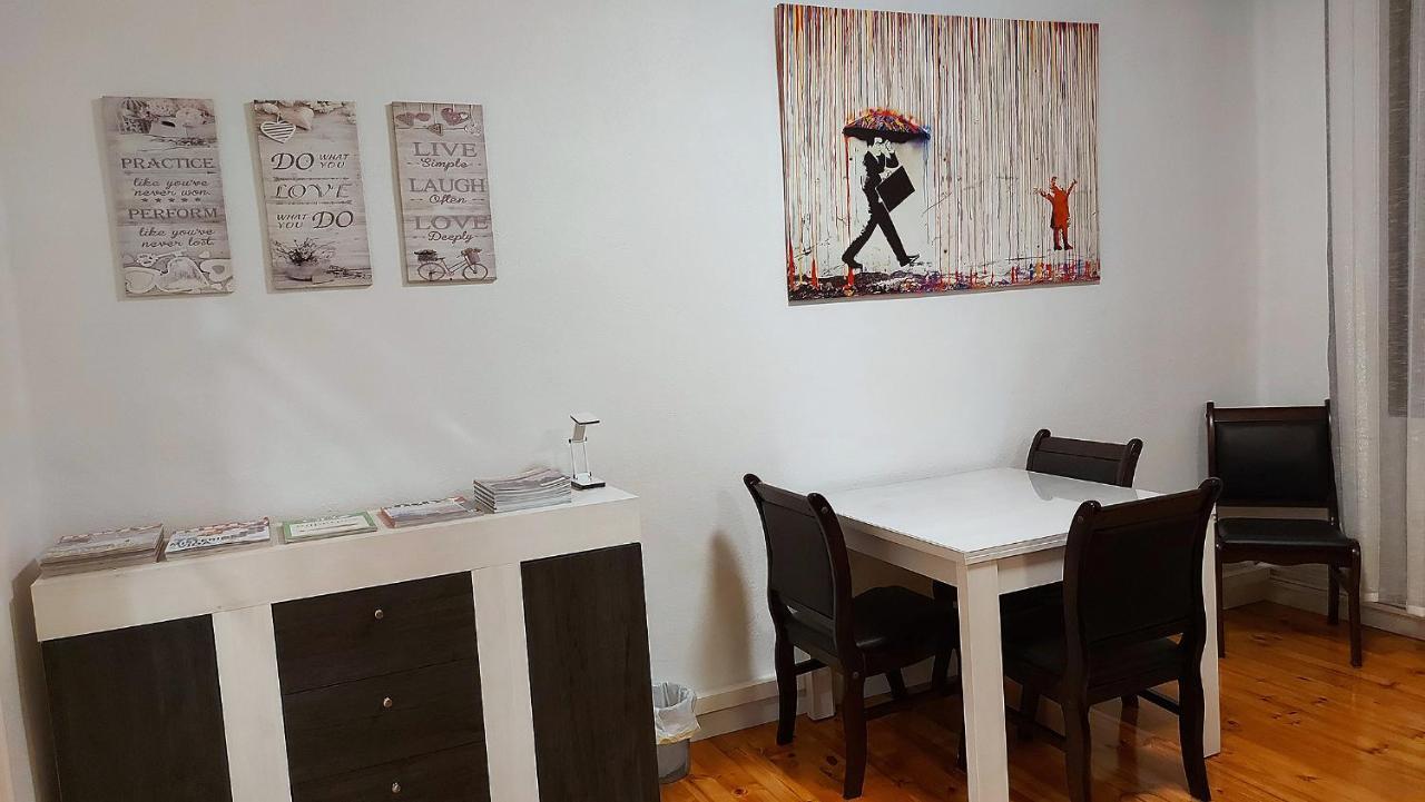 Apartamento Saioa Pamplona Bagian luar foto